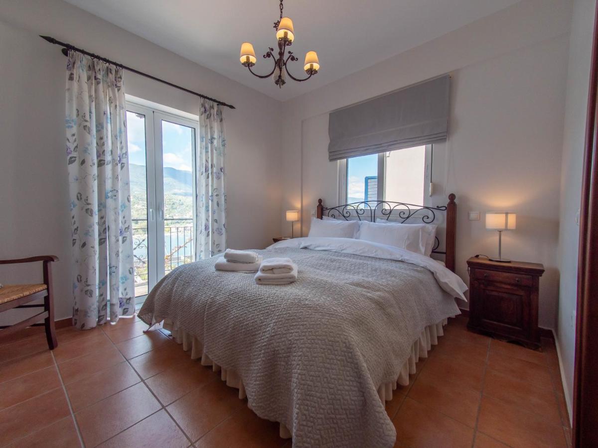 180° View Maisonette No.2 * Poros Town