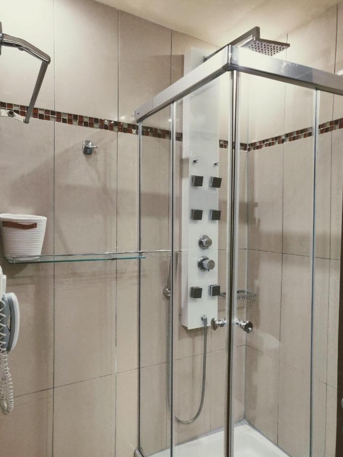 The Manessi Boutique 3* Poros Town