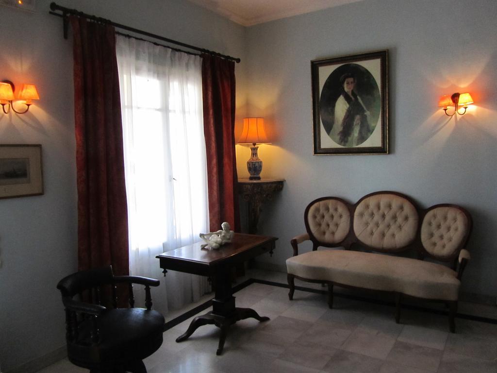 Levant Hotel