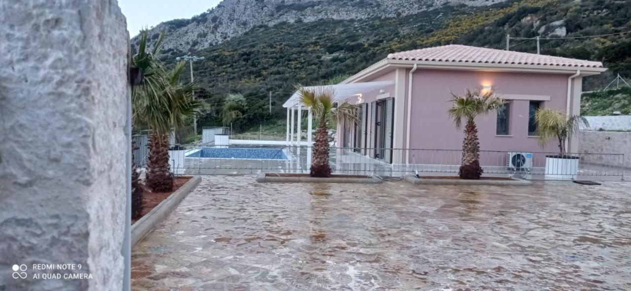 Saint Nicholas 3 *