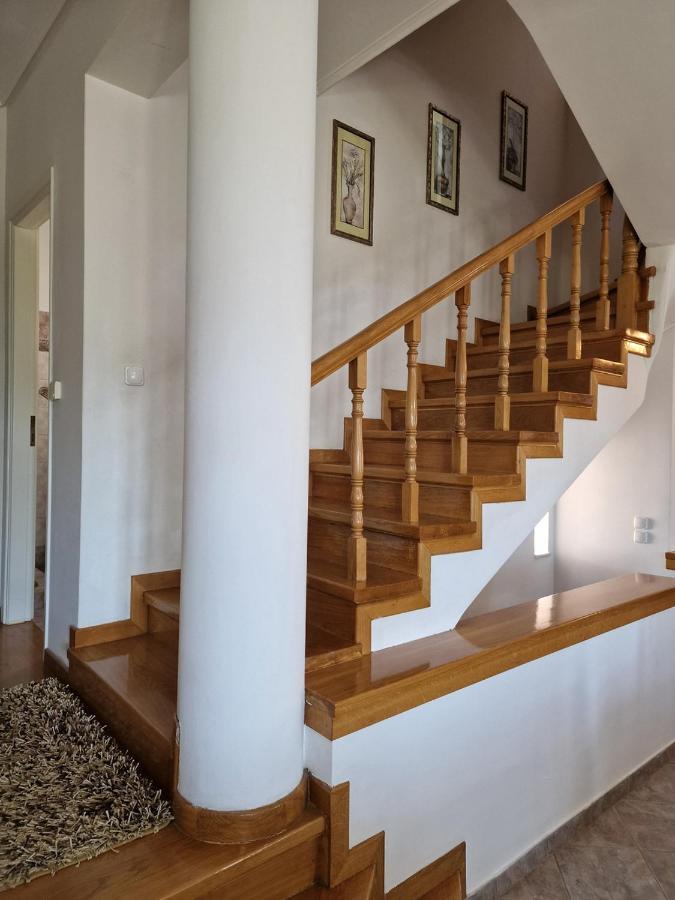 Villa Liana : Luxury With Fantastic Sea View, Near Airport