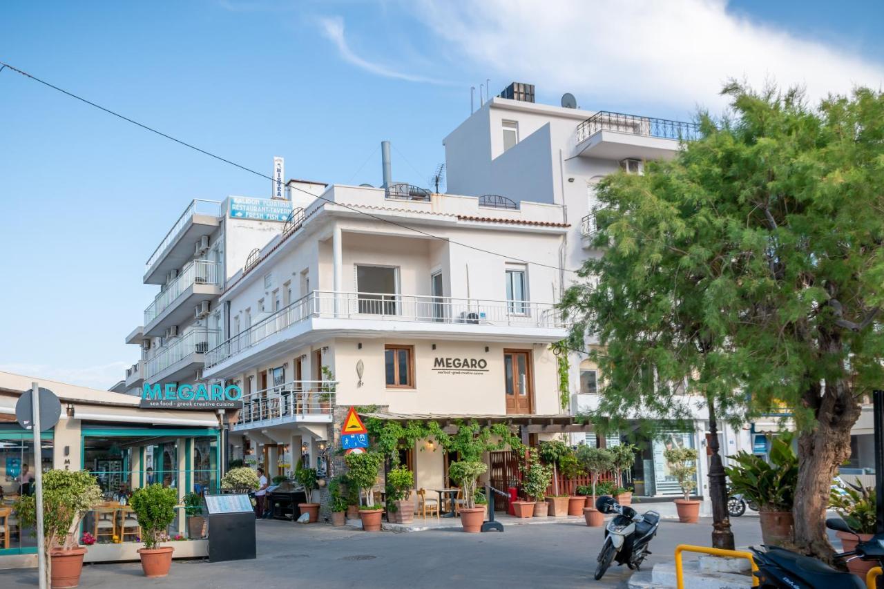 Apartment Megaro *