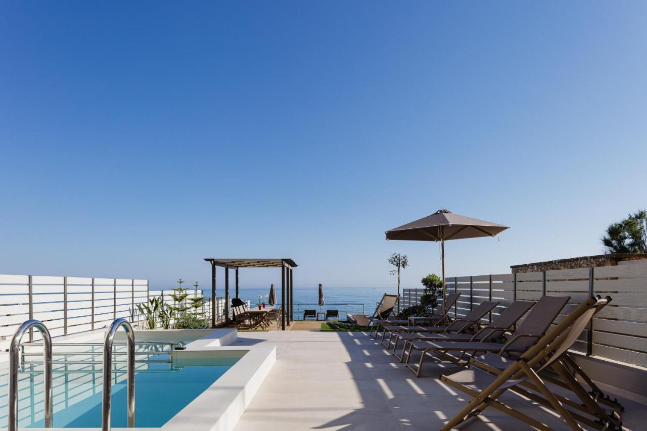 Deux Paradis, A Beachfront Retreat, By Thinkvilla Apartment