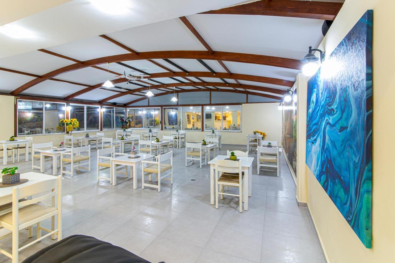 Hotel Triton