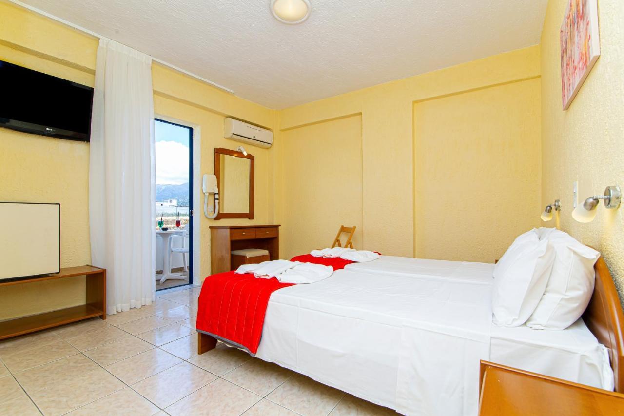 Hotel Triton