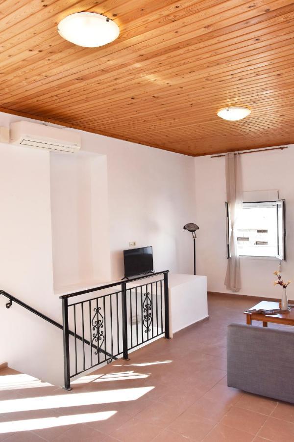 Manolia Apartment