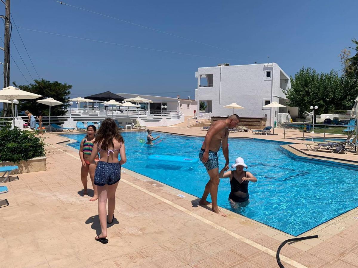 Hotel Adel Paradise