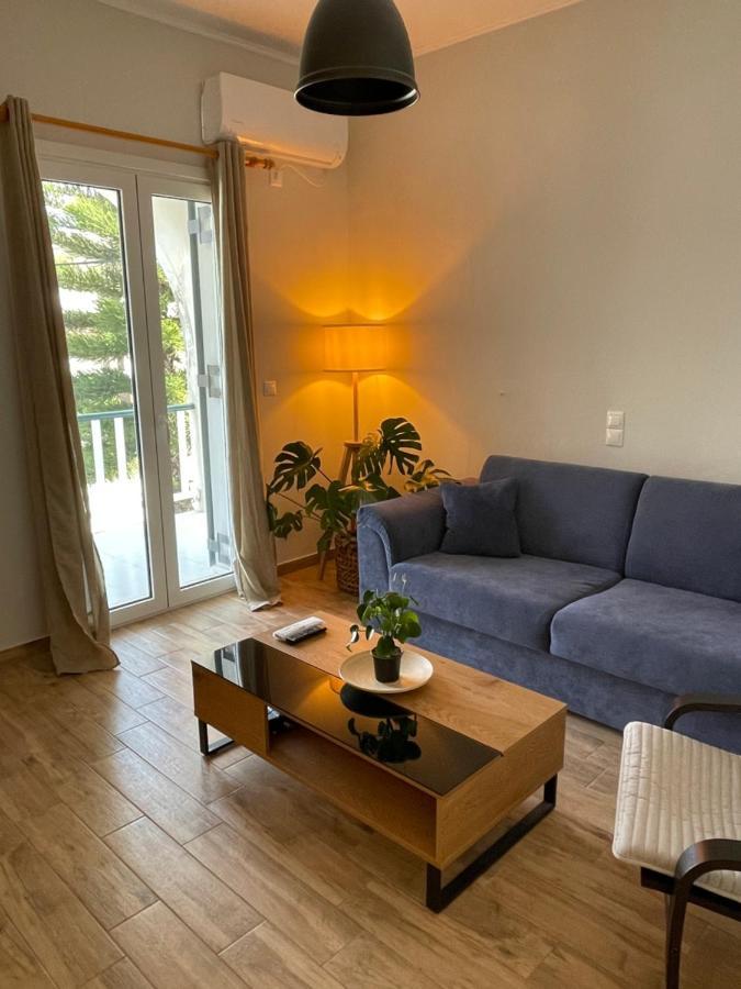 Cosy With Sea View Close To The