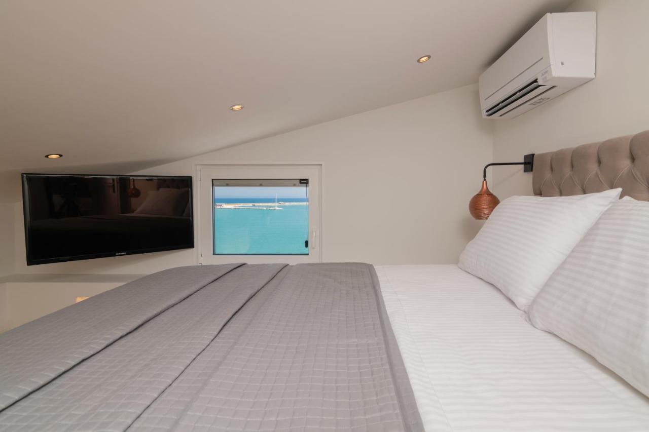 Apartment Minimal Loft With Sea View Over Harbor! Zakynthos Town