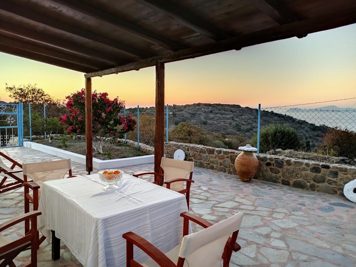 «astrofeggia» A Private Stone House Nature-seaview * Mandraki (Nisyros)