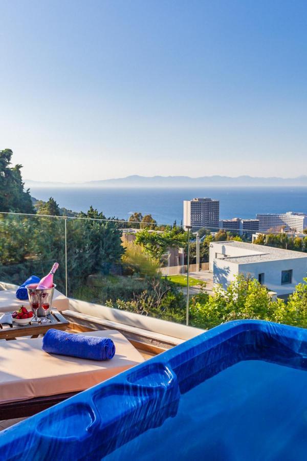 Apartment Flyviewflatsblue Privatehottub With Seaview