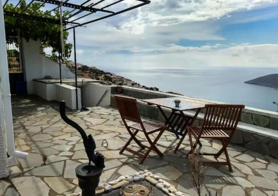 Veloni Andros Holiday home *