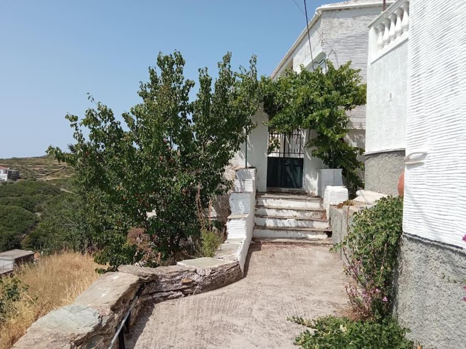 Holiday home Veloni Andros Kochilos