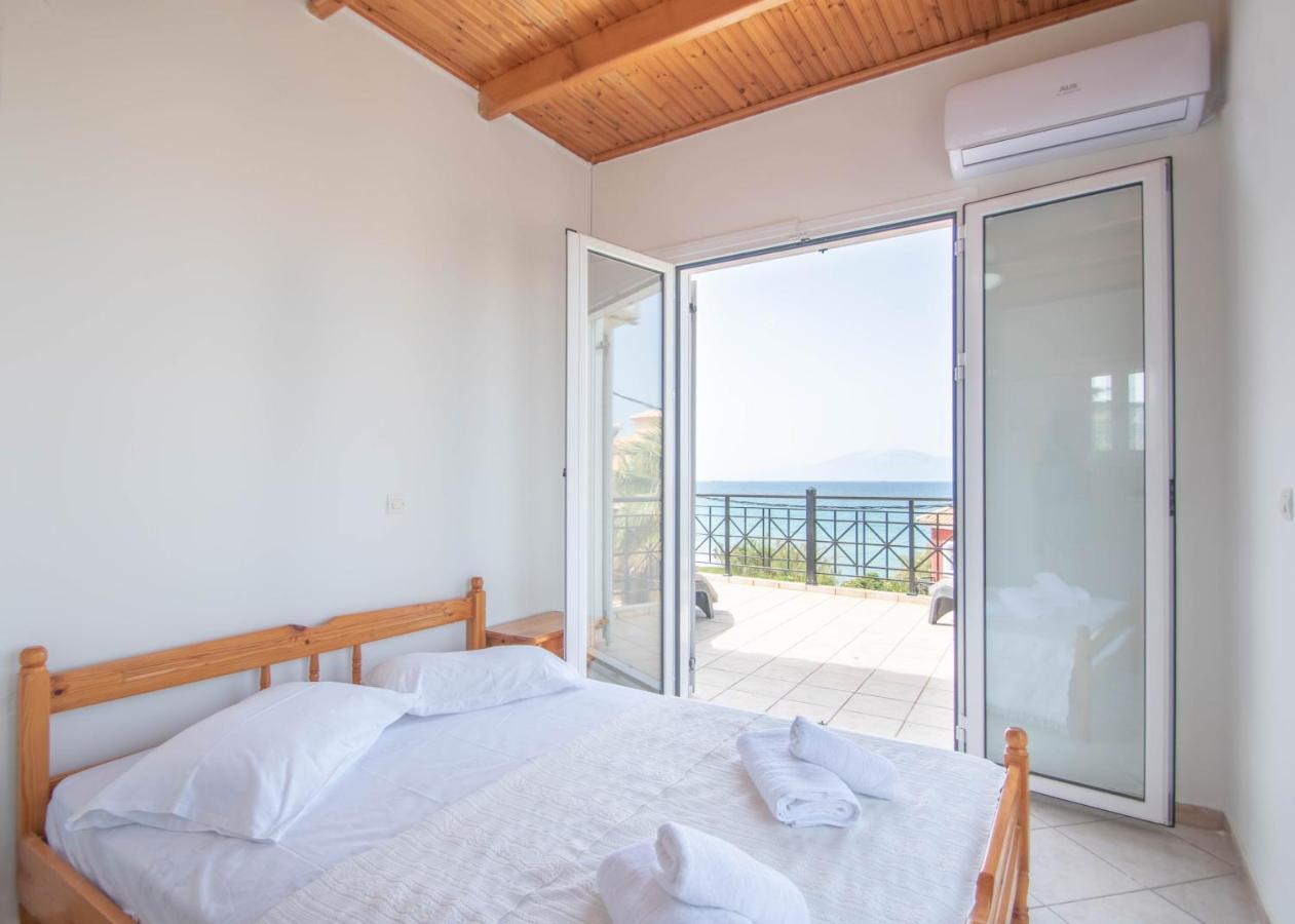 Gousetis On The Beach Villa