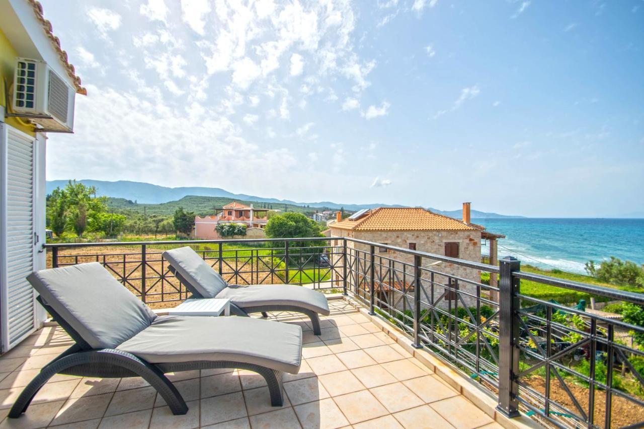 Villa Gousetis On The Beach *
