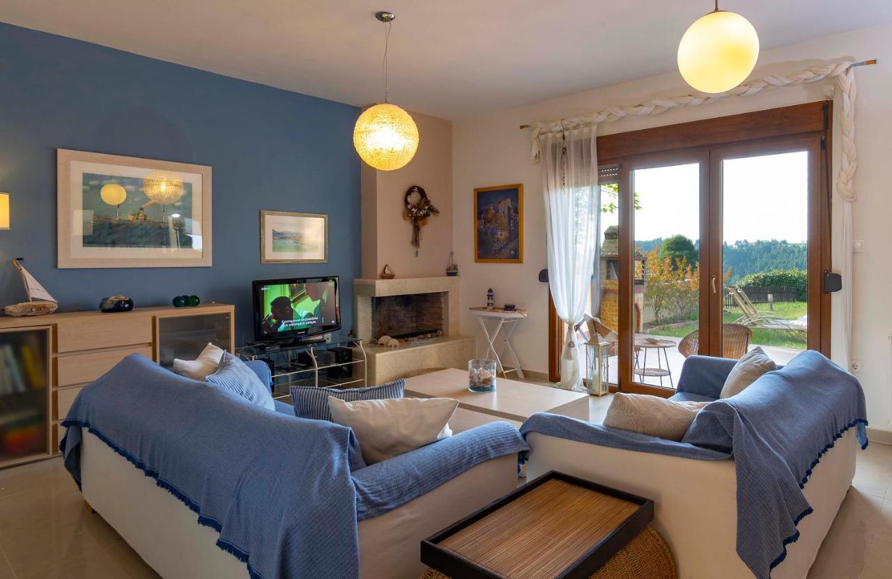 #luxlikehome Hill Summer Villa Elani