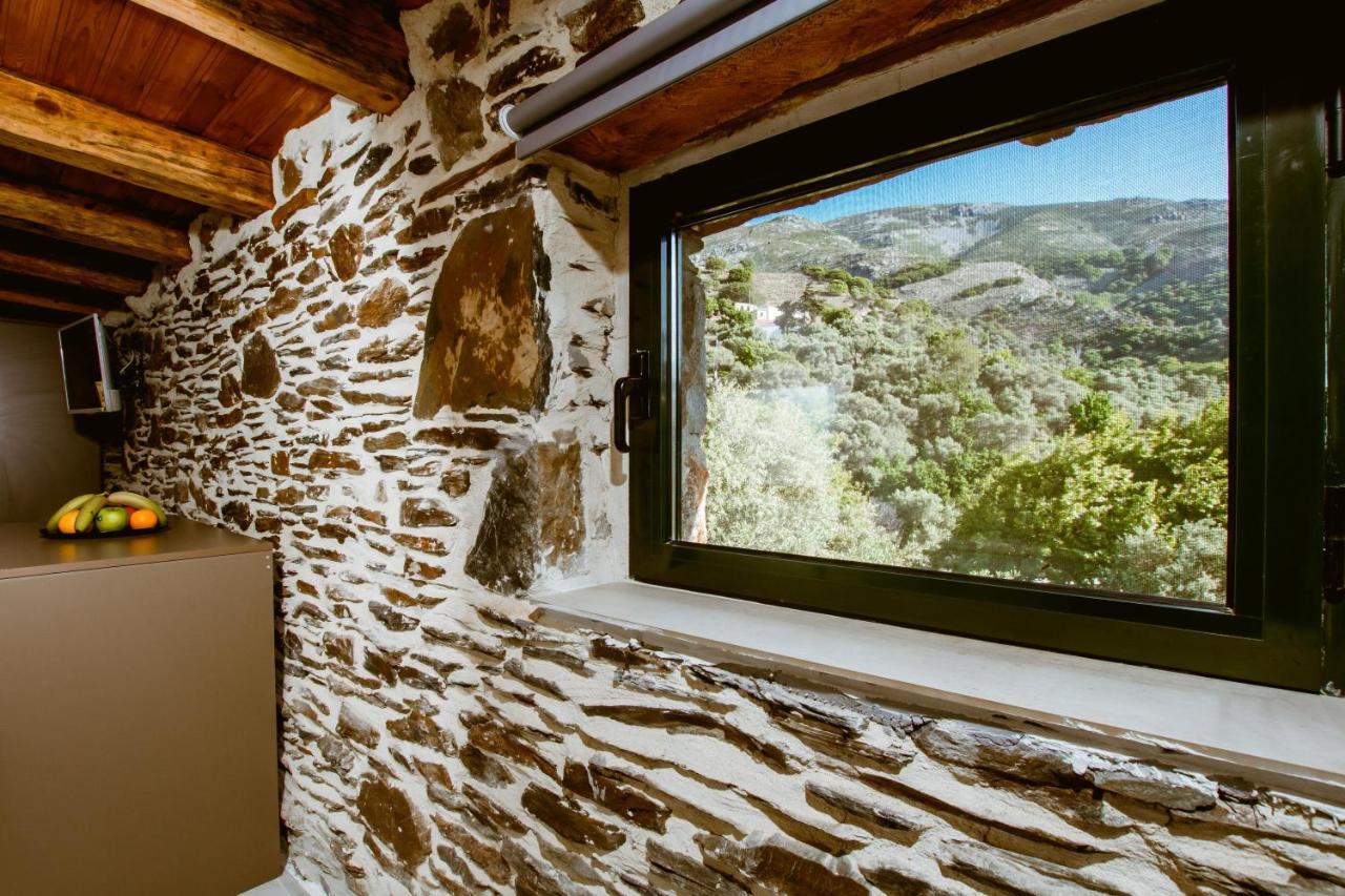 Apartment Ellafos Traditional Living *