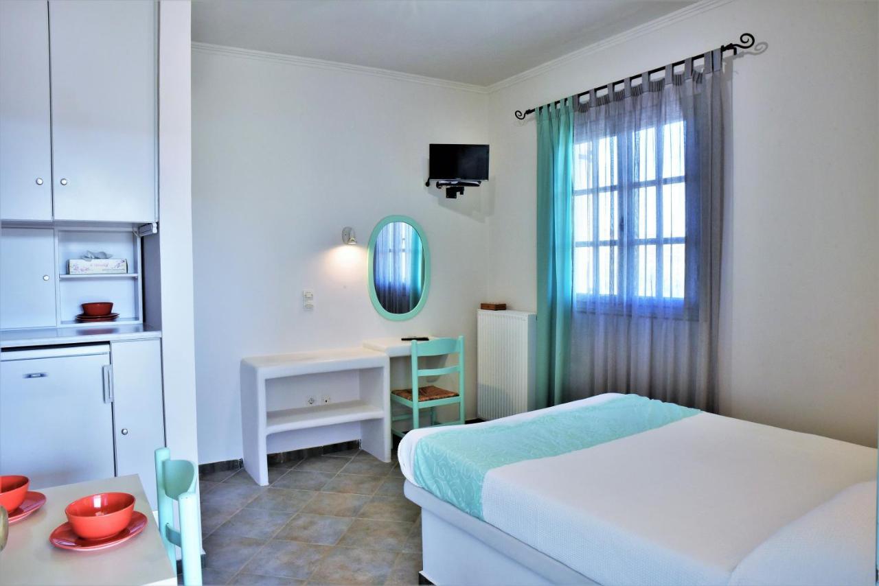 Guest house Avra Milos 2*