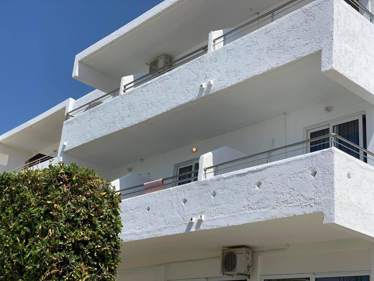 Adel Paradise Hotel 4*