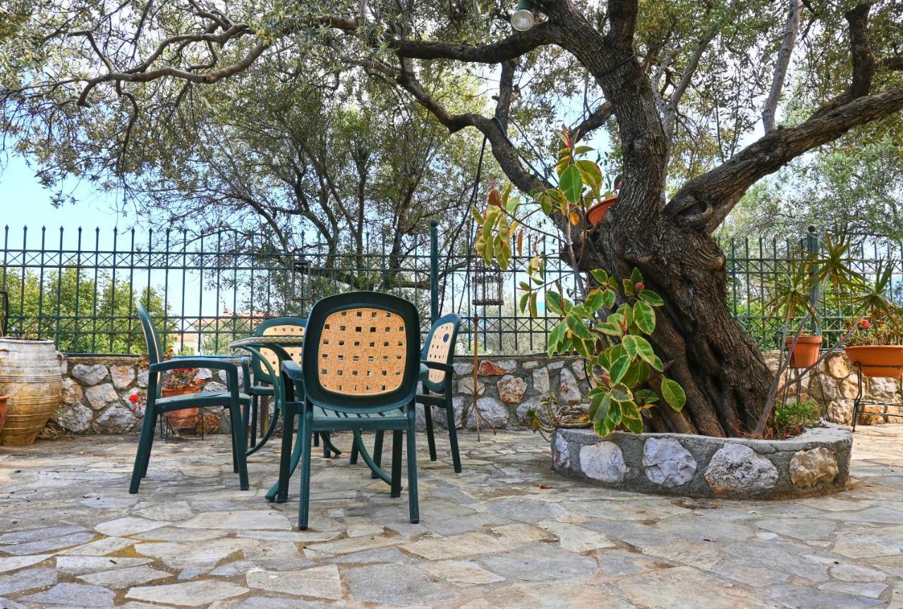 Holiday home Pavlos' With View Korfos