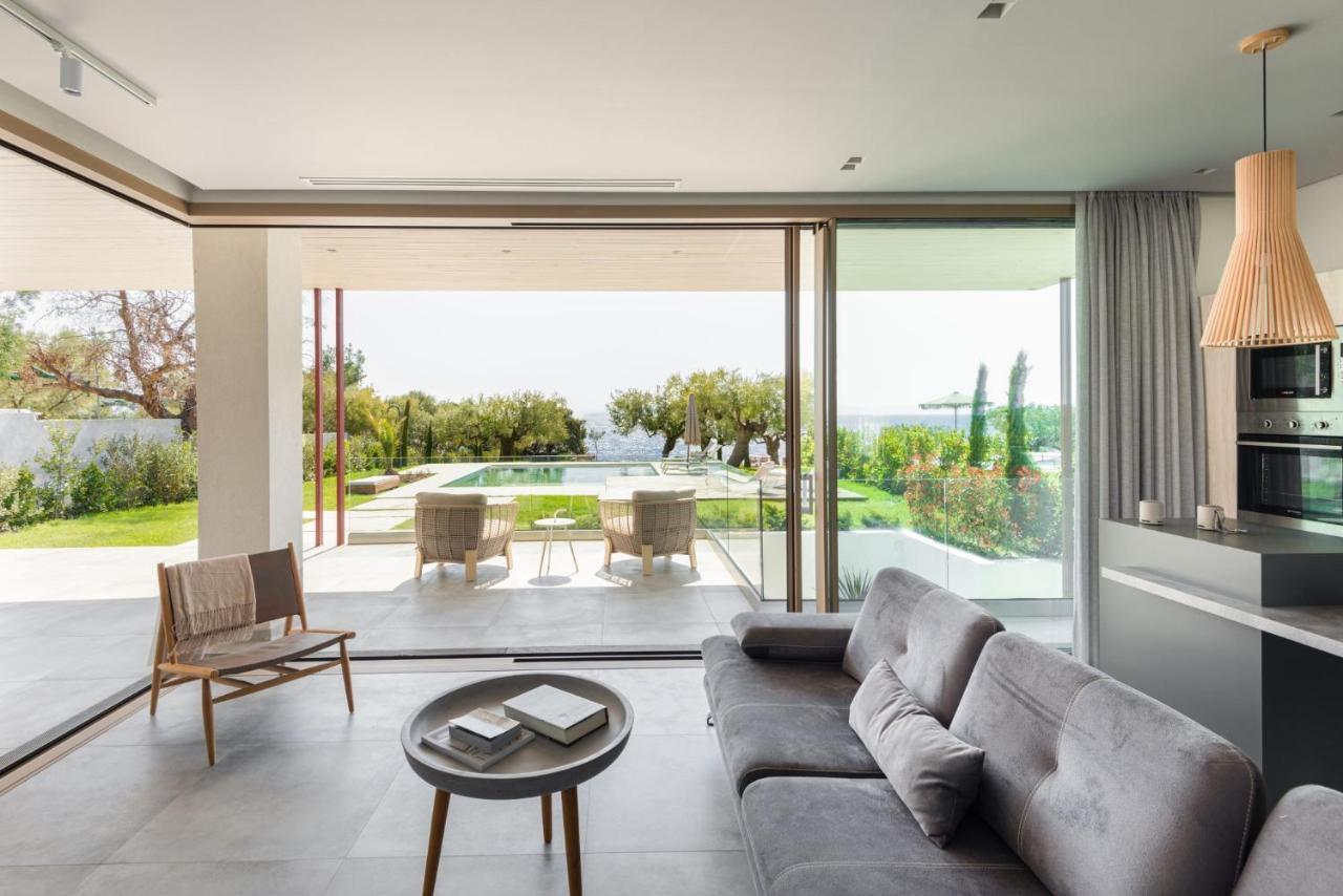 Villa Luria Homes Lagomandra