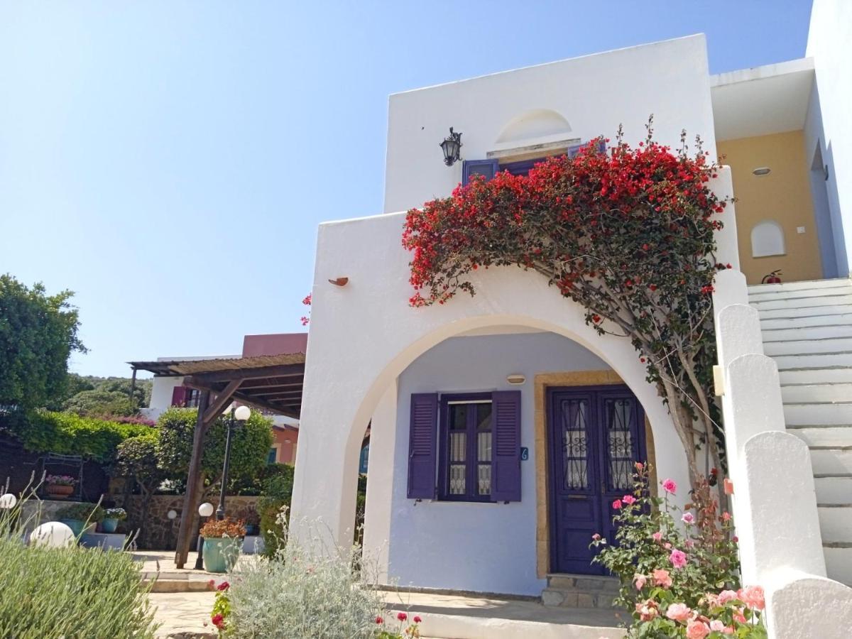 Nefeli Leros Aparthotel 3*