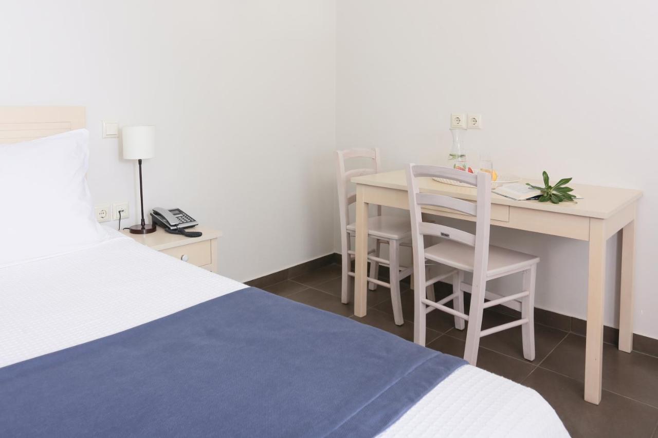 Aparthotel Artina 2*