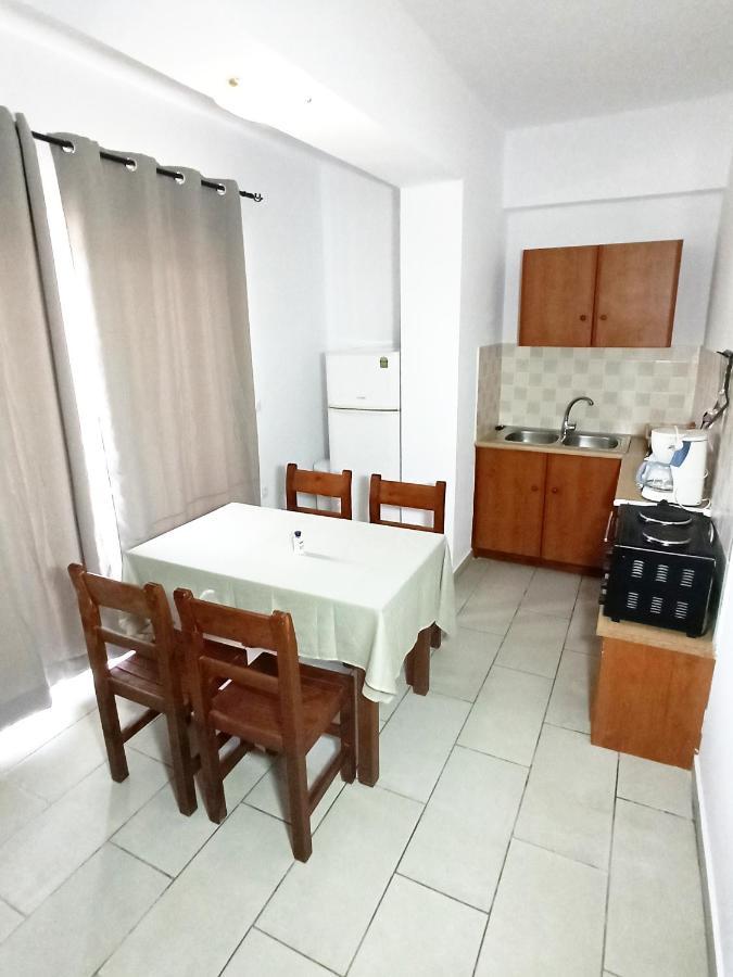 Apartment Pouliezos *