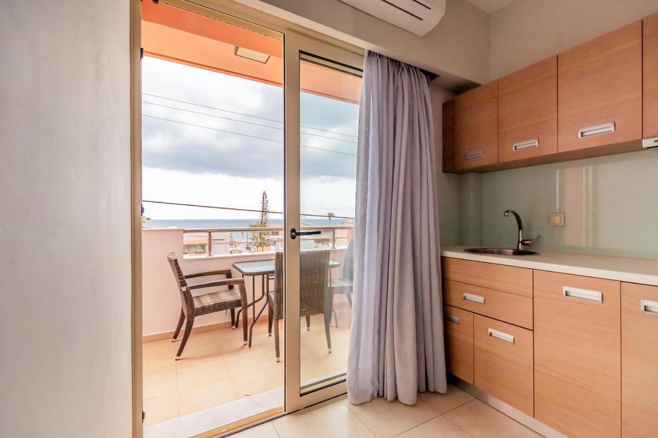 Pleasure Apartment *