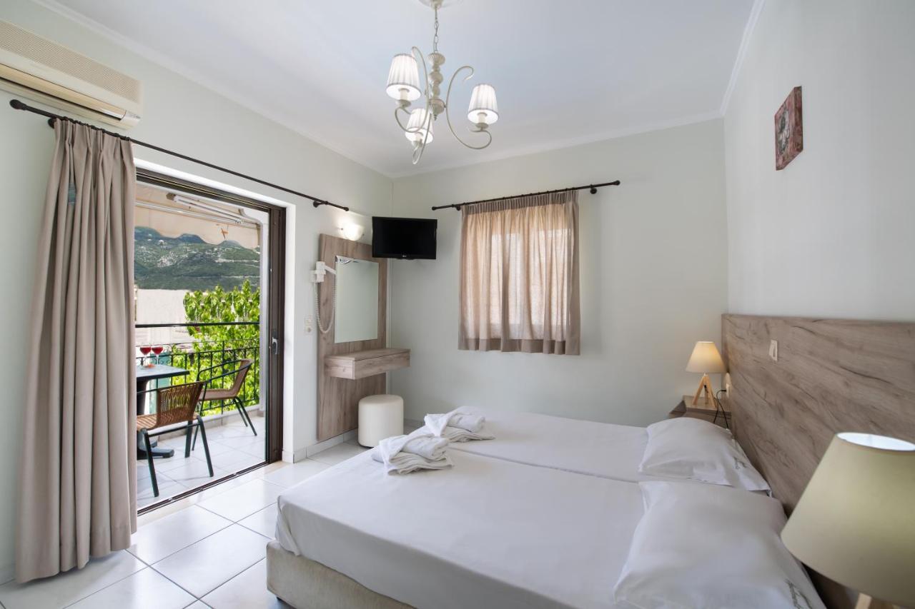 Aparthotel Aggelos & Deluxe 2*