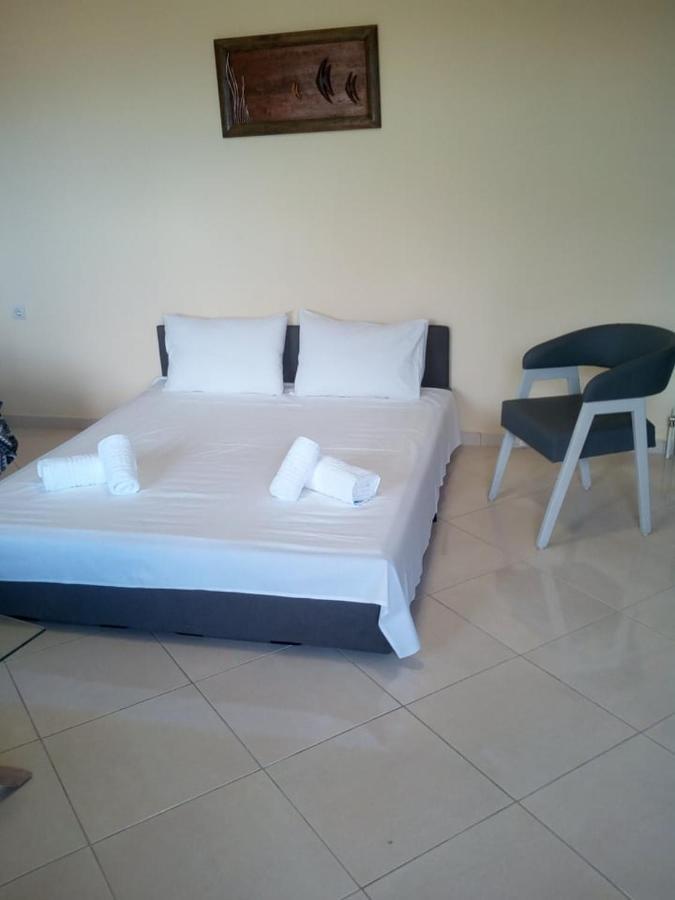 Roses-mourteri Apartment *