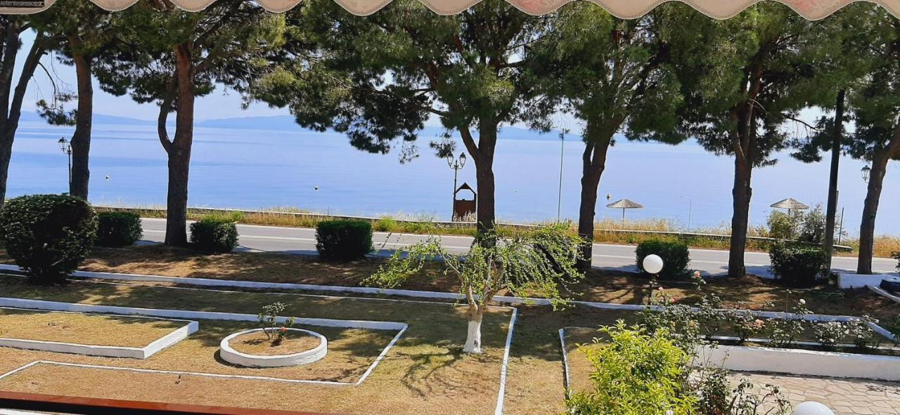 Apartment Melina Beachfront Malaki