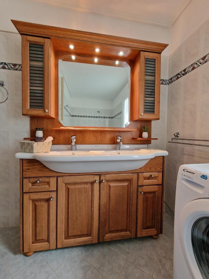 Liana : Luxury With Fantastic Sea View, Near Airport
