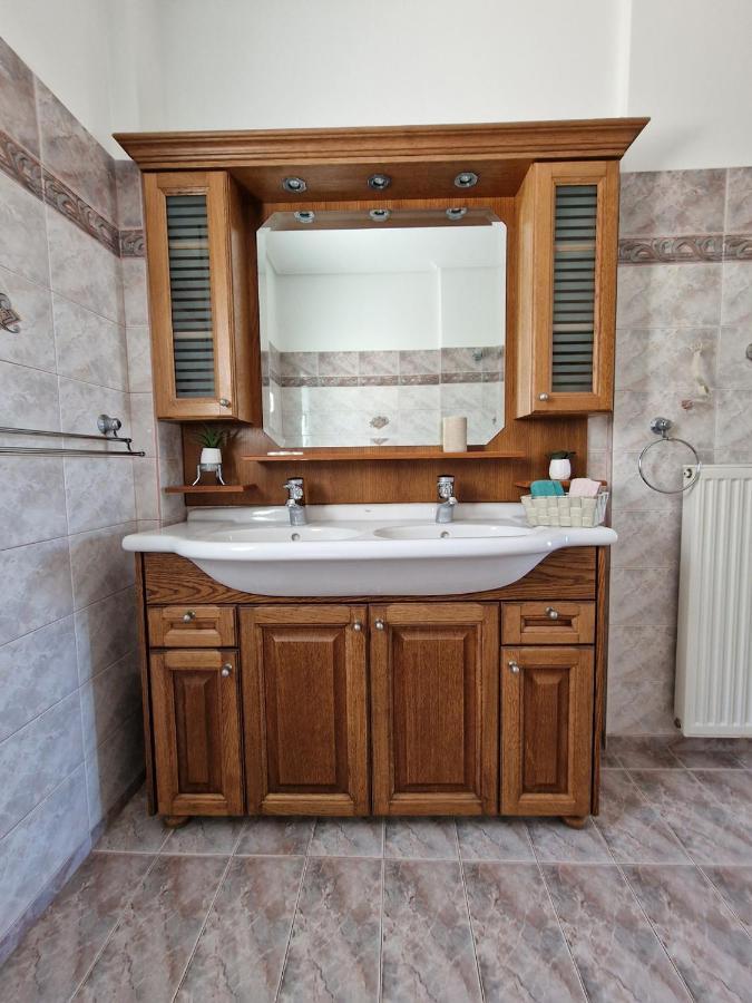 Liana : Luxury With Fantastic Sea View, Near Airport Porto Rafti