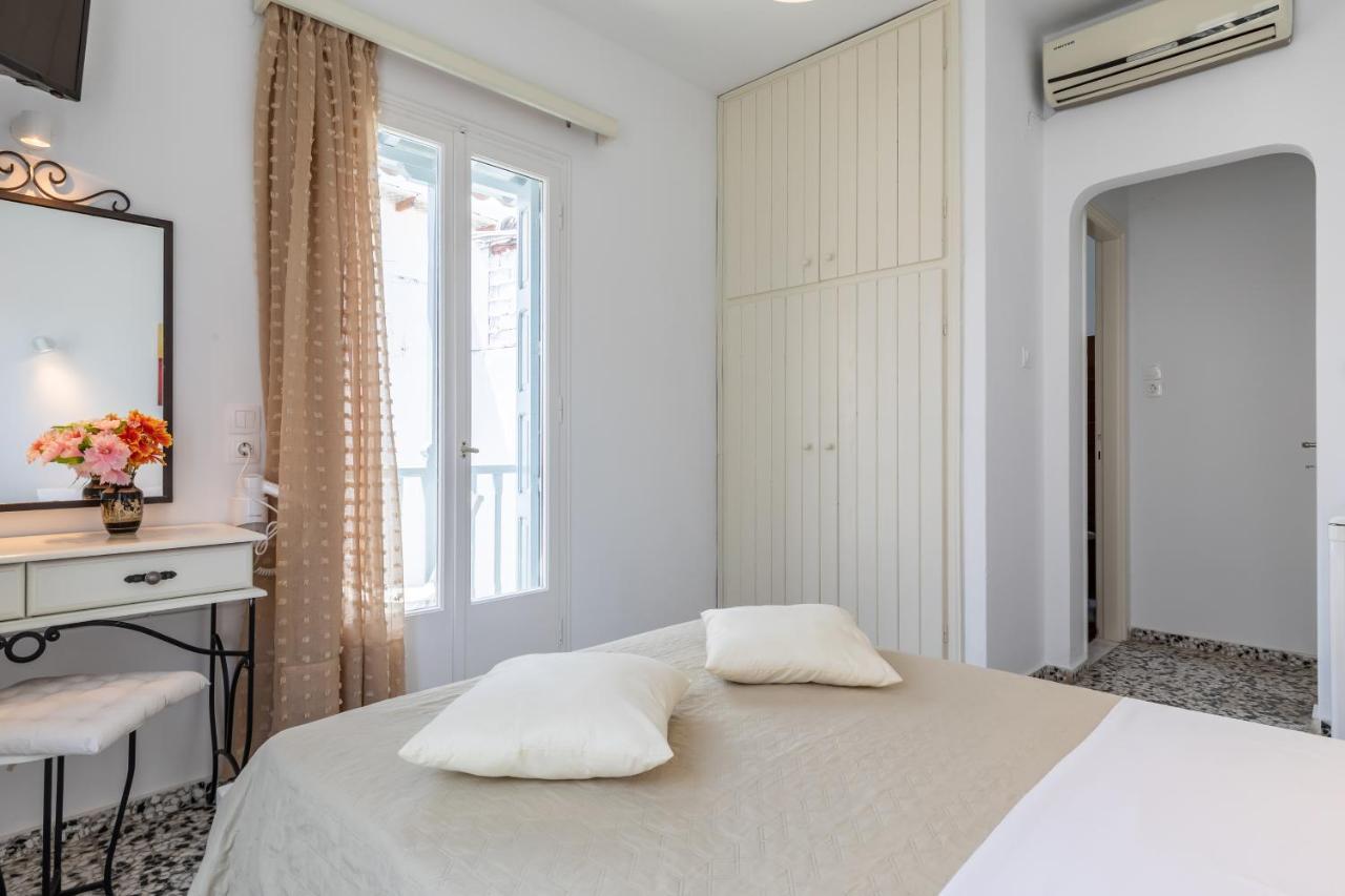 Marialena * Skopelos Town