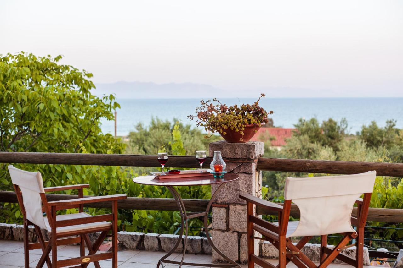 Olive Garden Stone House Near The Petalidi