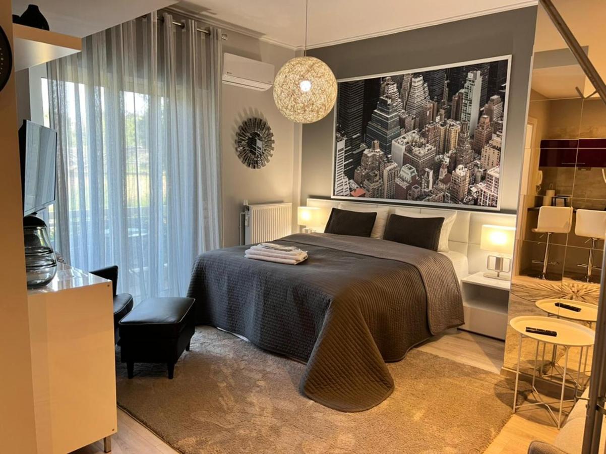 Urban Apartment *