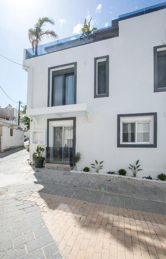 Casa Antonis - Modern Near Faliraki Apartment *