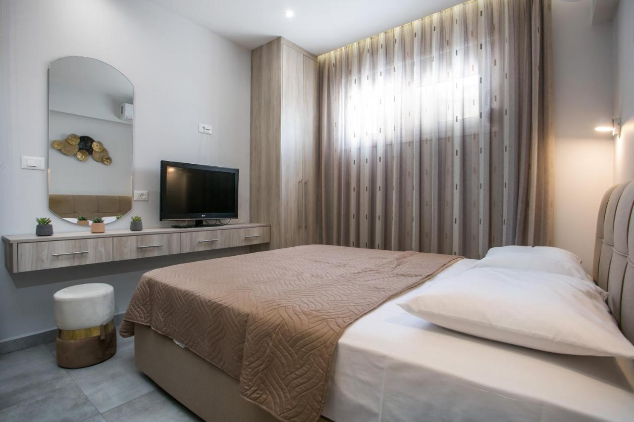 Casa Antonis - Modern Near Faliraki Apartment *