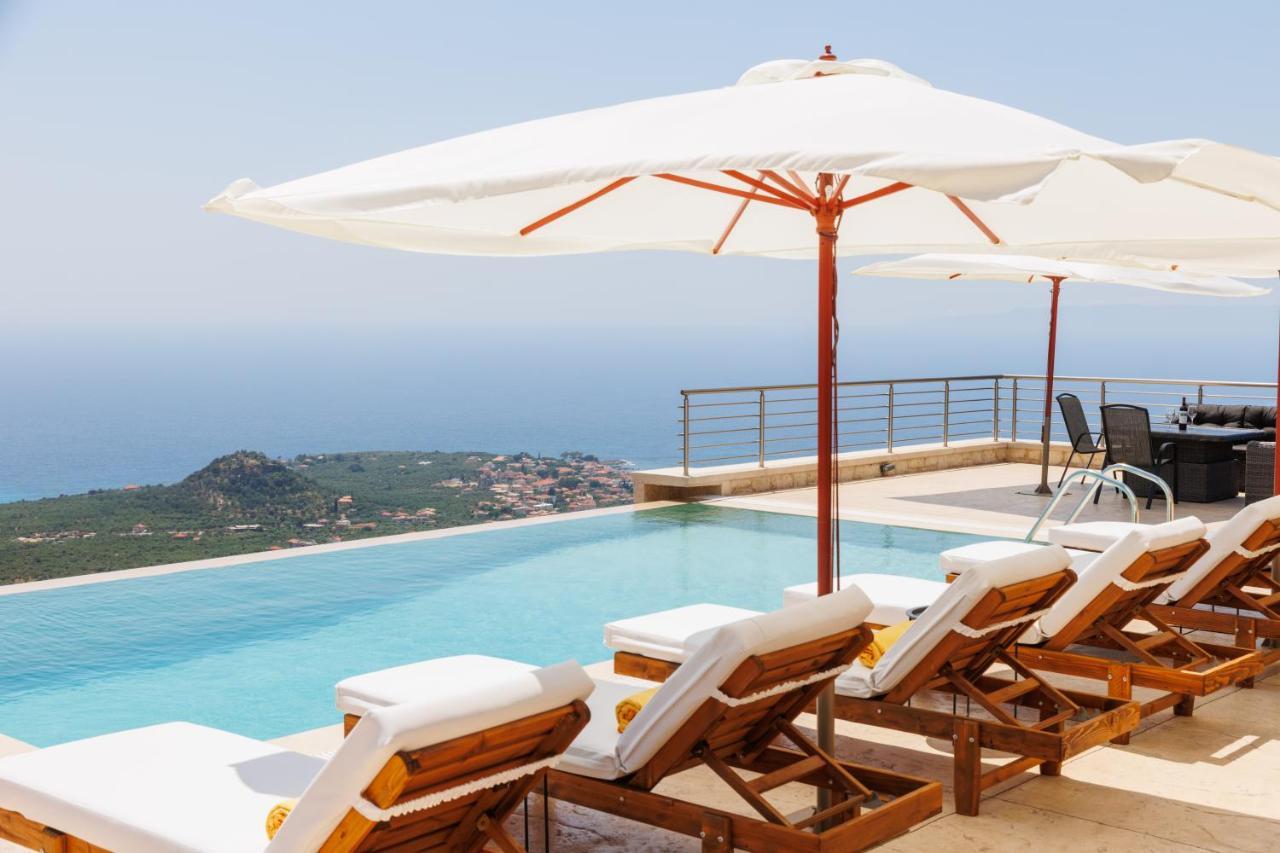 Manazil Mani - Luxury Stoupa
