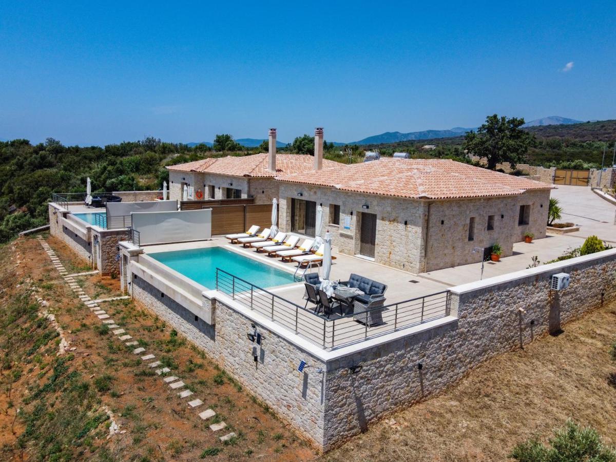 Villa Manazil Mani - Luxury Stoupa