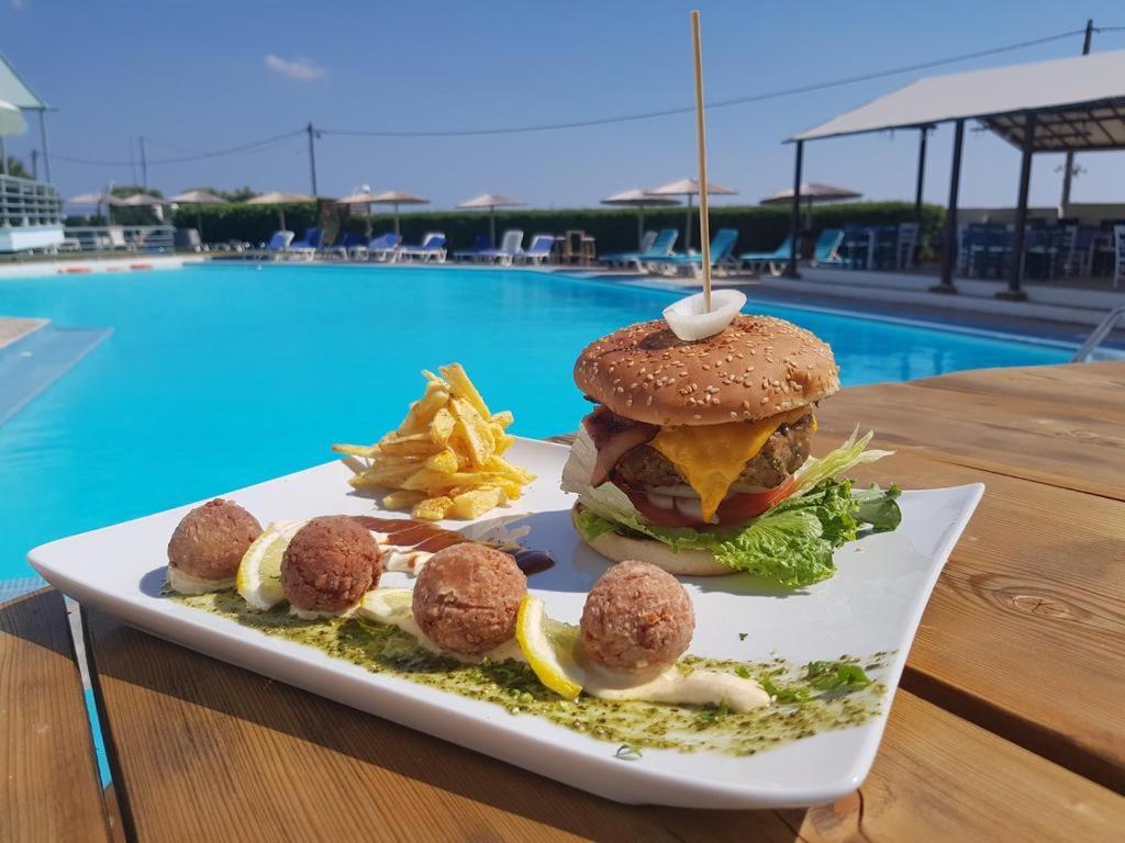 Skion Palace Hotel-bungalows & Boutique Hotel