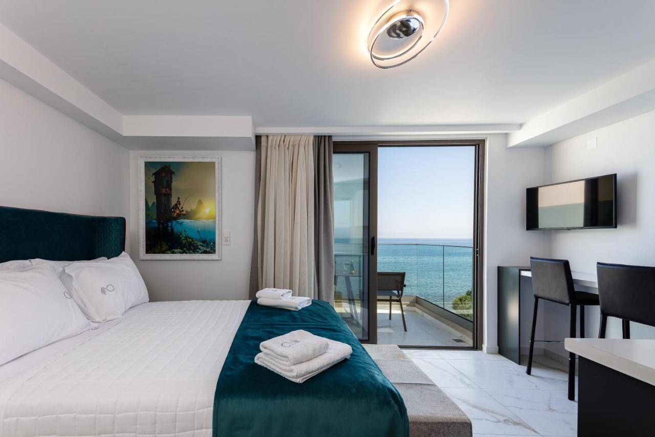 Deux Paradis, A Beachfront Retreat, By Thinkvilla Rethymno (Crete)