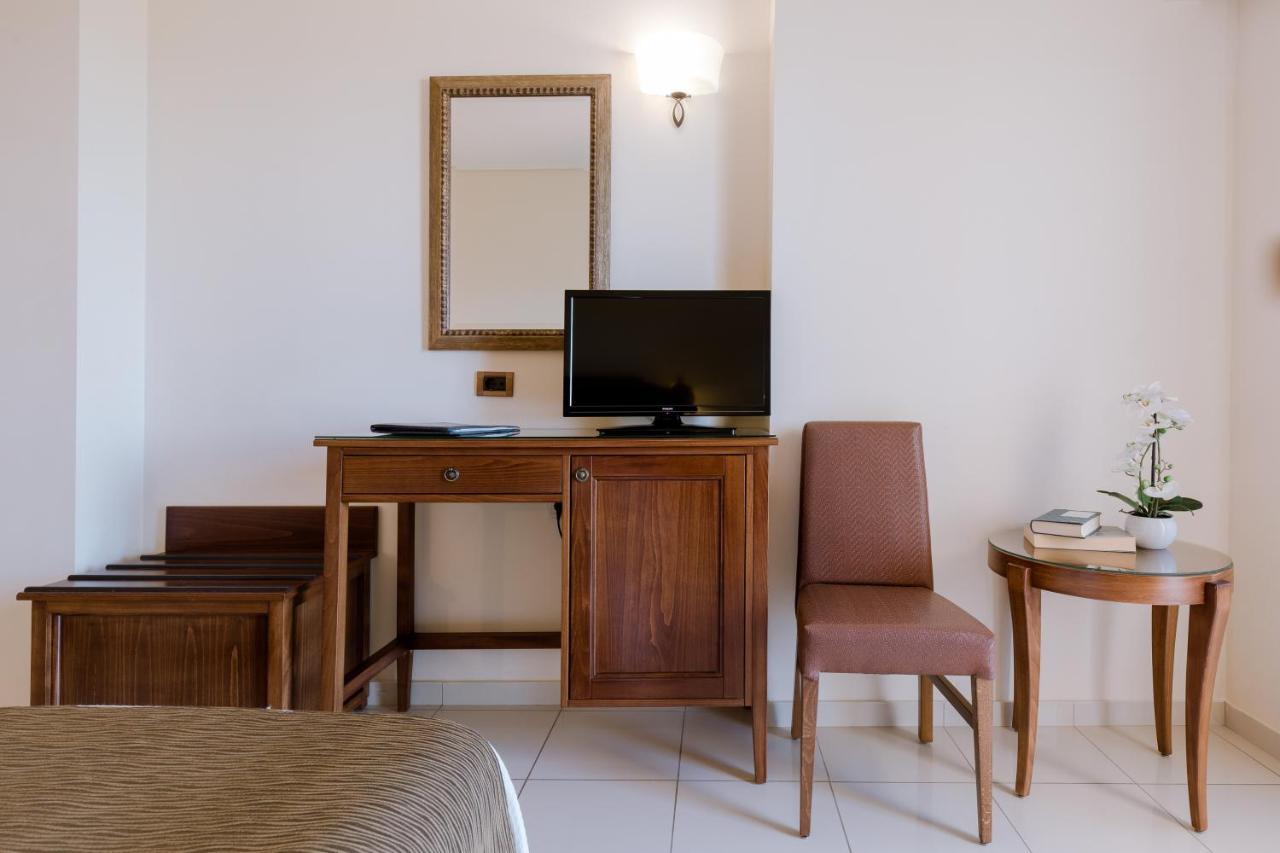 Akti Taygetos - Conference Hotel 4*