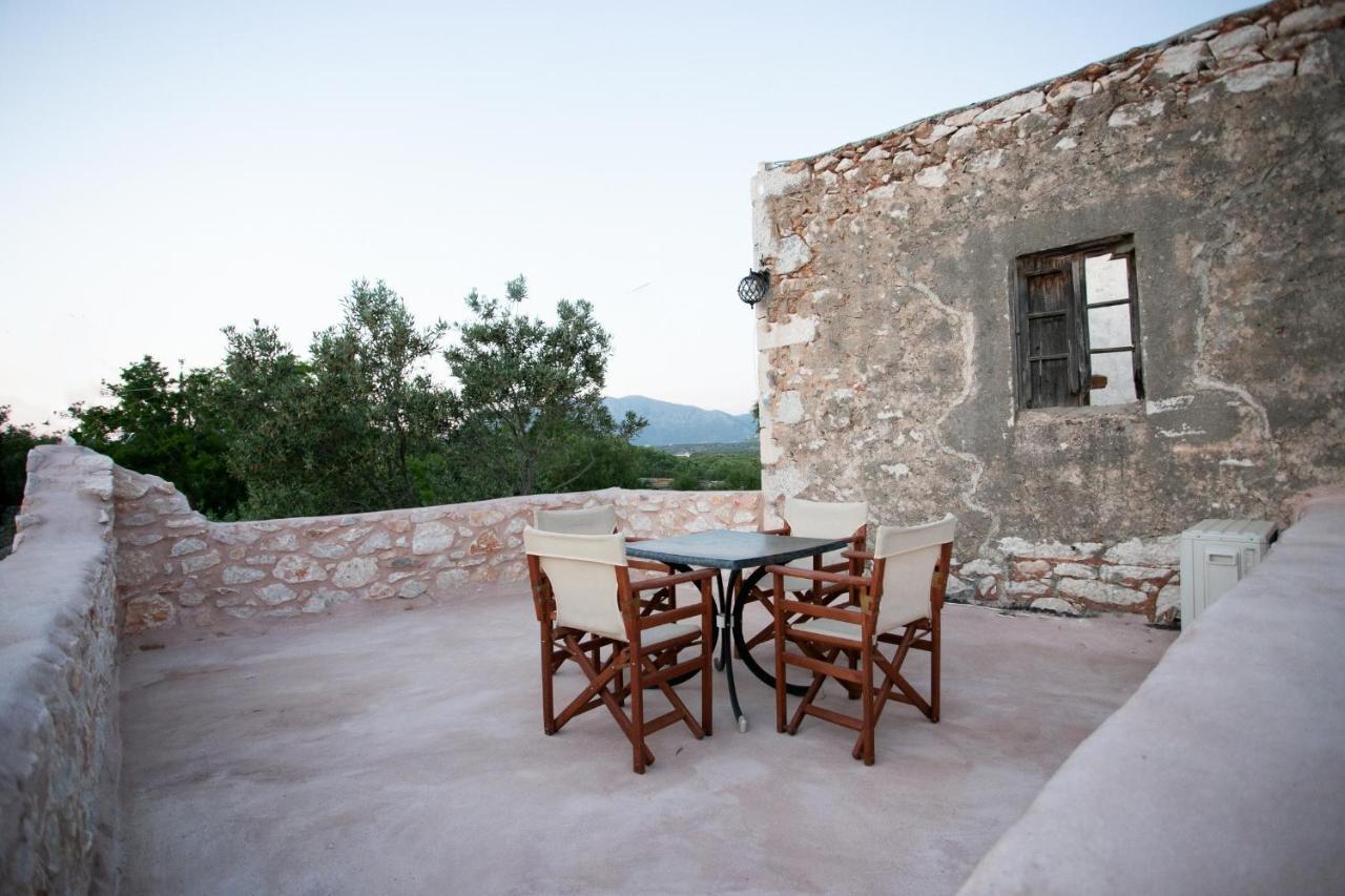 Charouda Holiday home Pyrgos Dirou