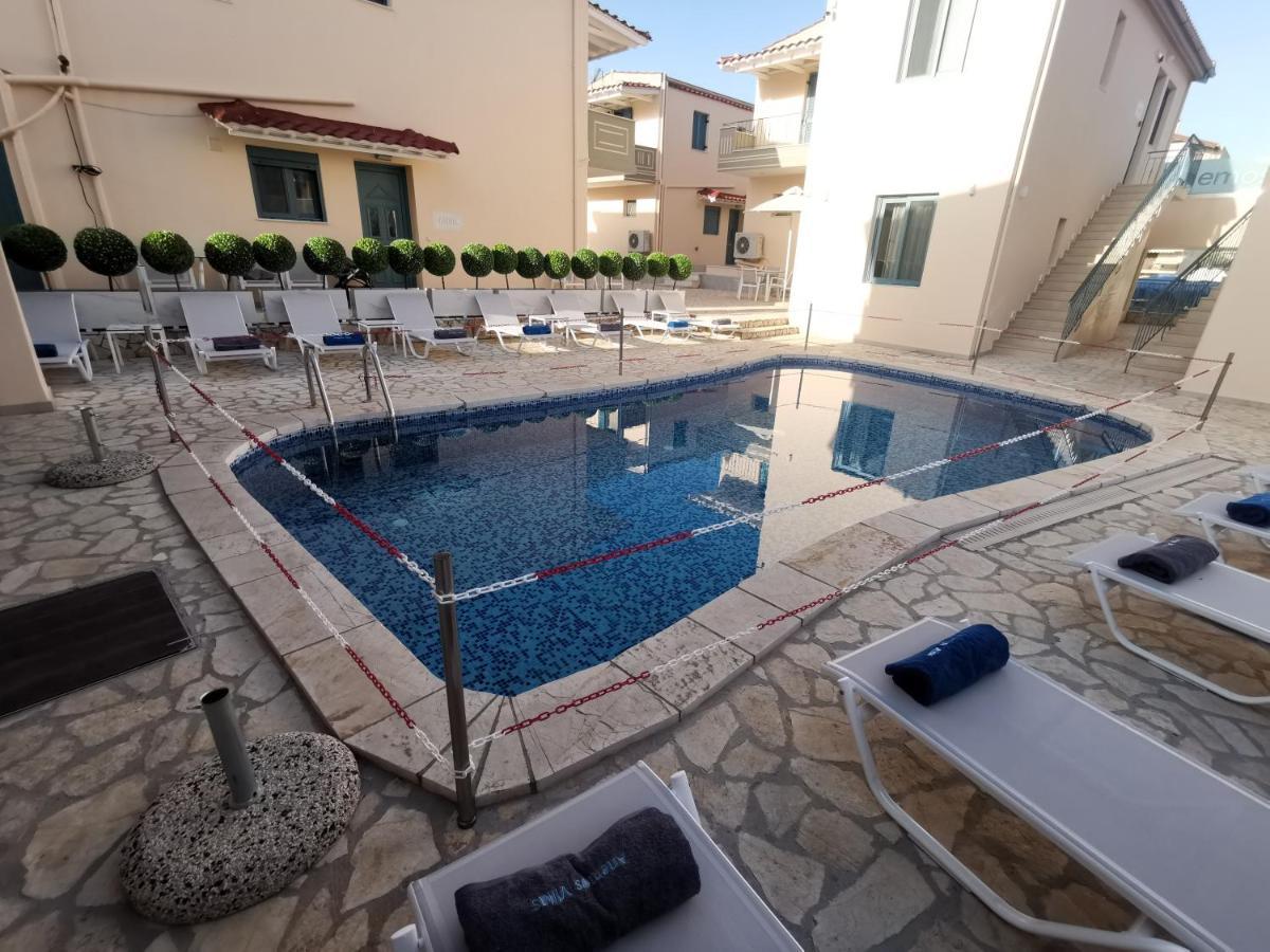 Aparthotel Anemos 3*