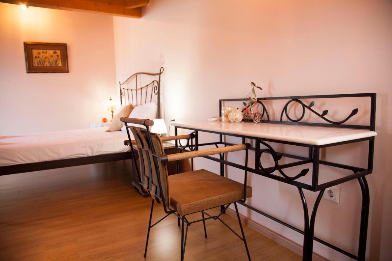 Litos Apartment *