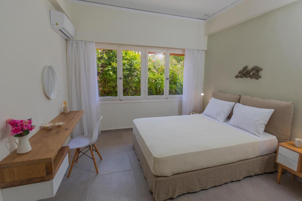 Anemelia Luxury *