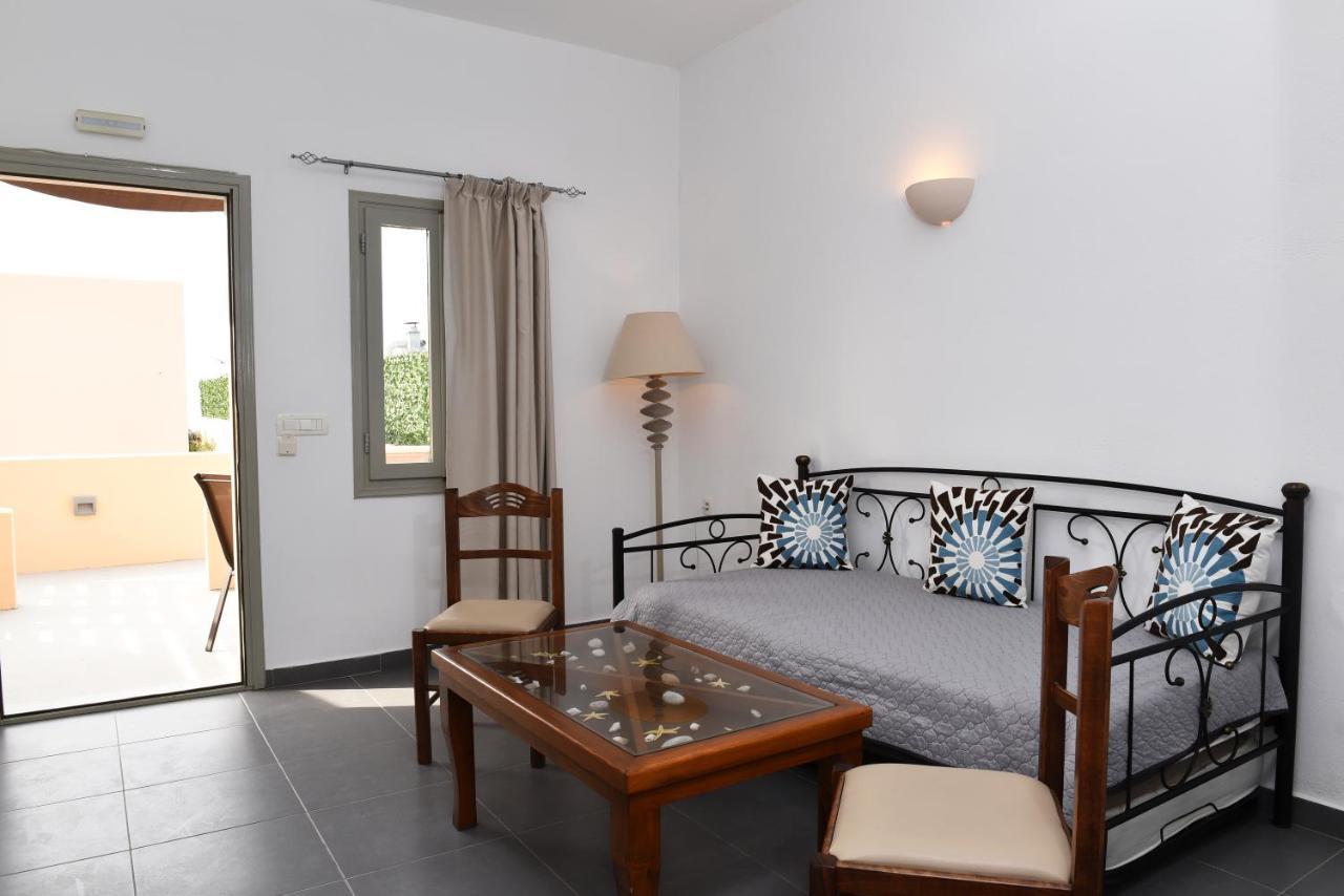 Mare Angelica Aparthotel Perivolos (Santorini)