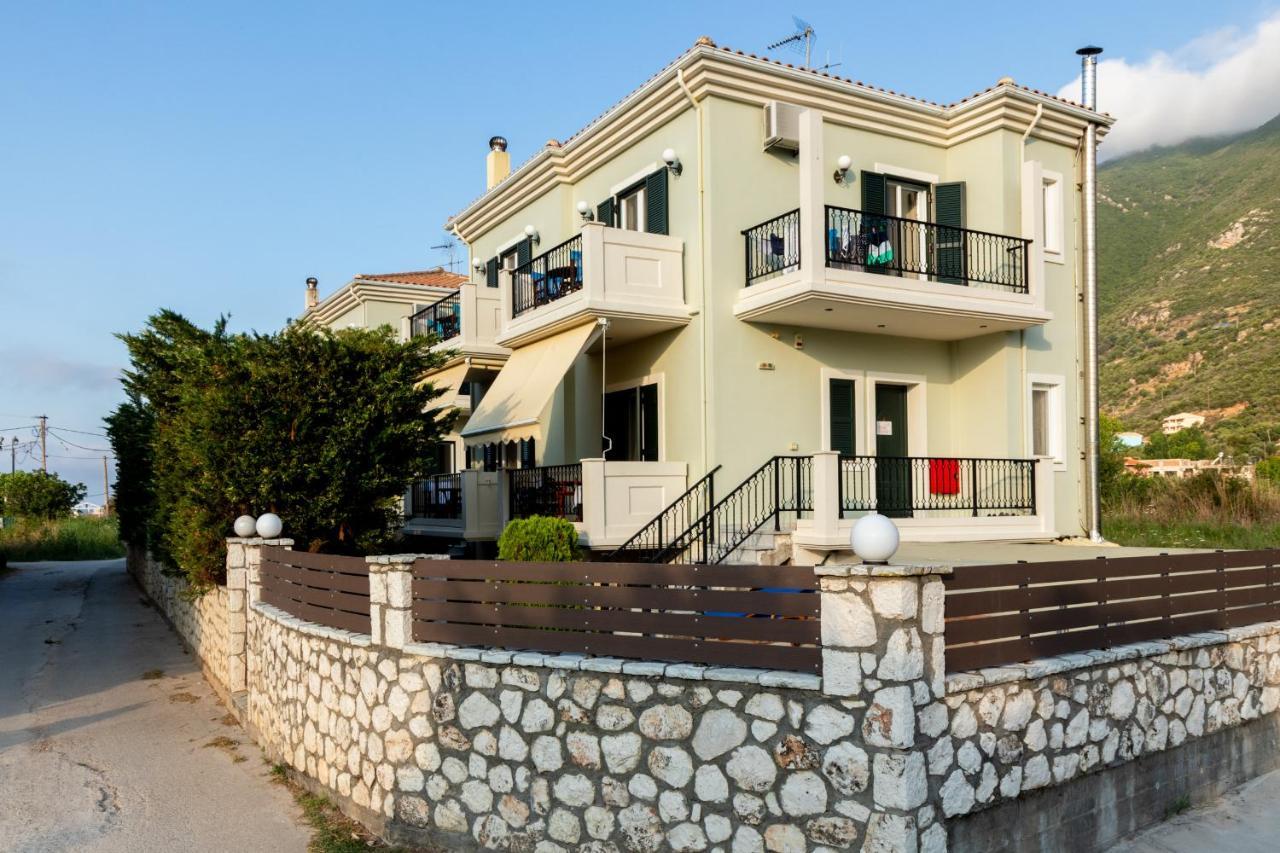 Santa Emelia Aparthotel 3*